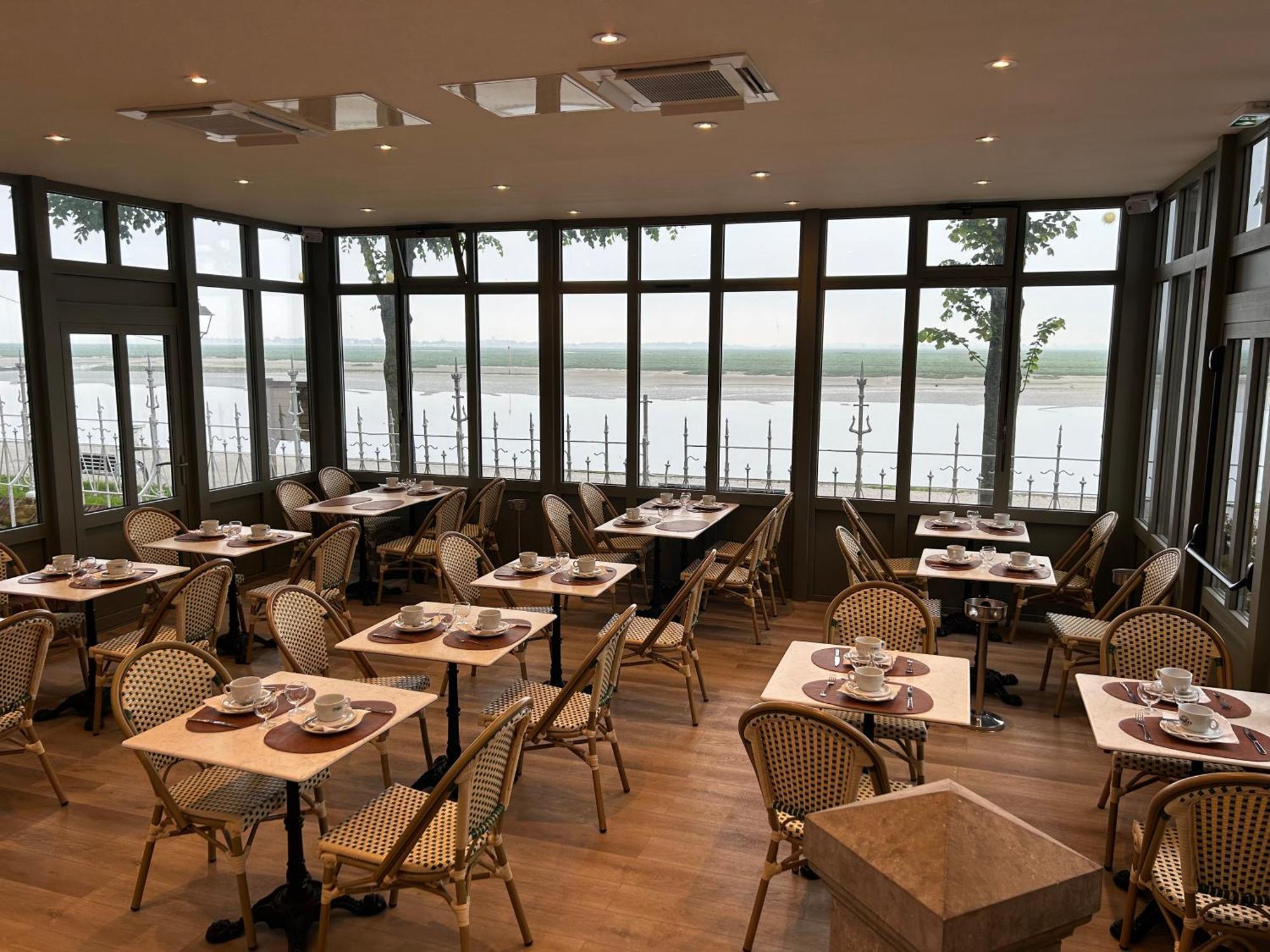 Logis Hotel- Restaurant Le Relais Guillaume De Normandy Saint-Valery-sur-Somme Exterior photo